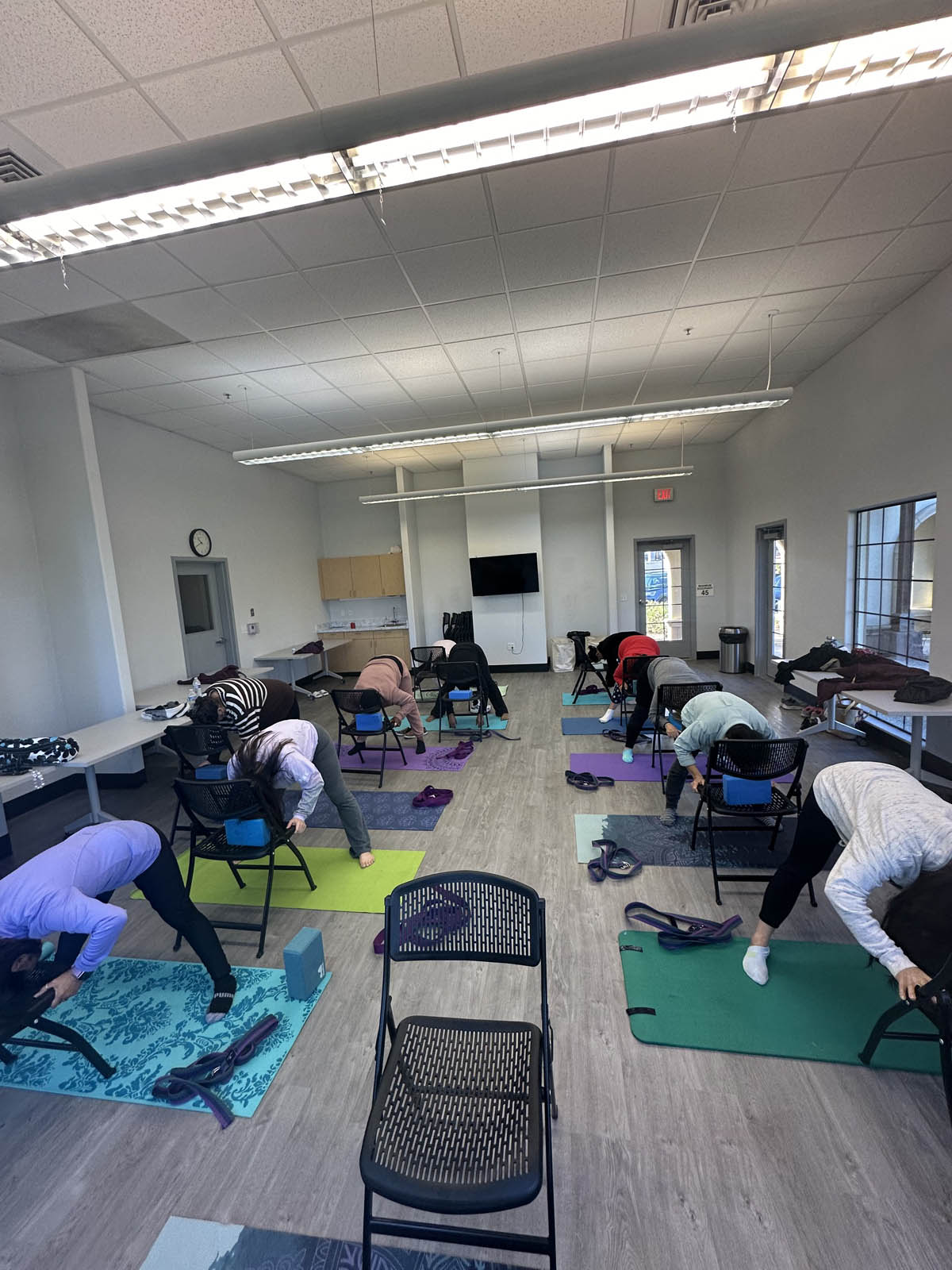 Senior yoga in Mountain House, CA with Glowstar Yoga